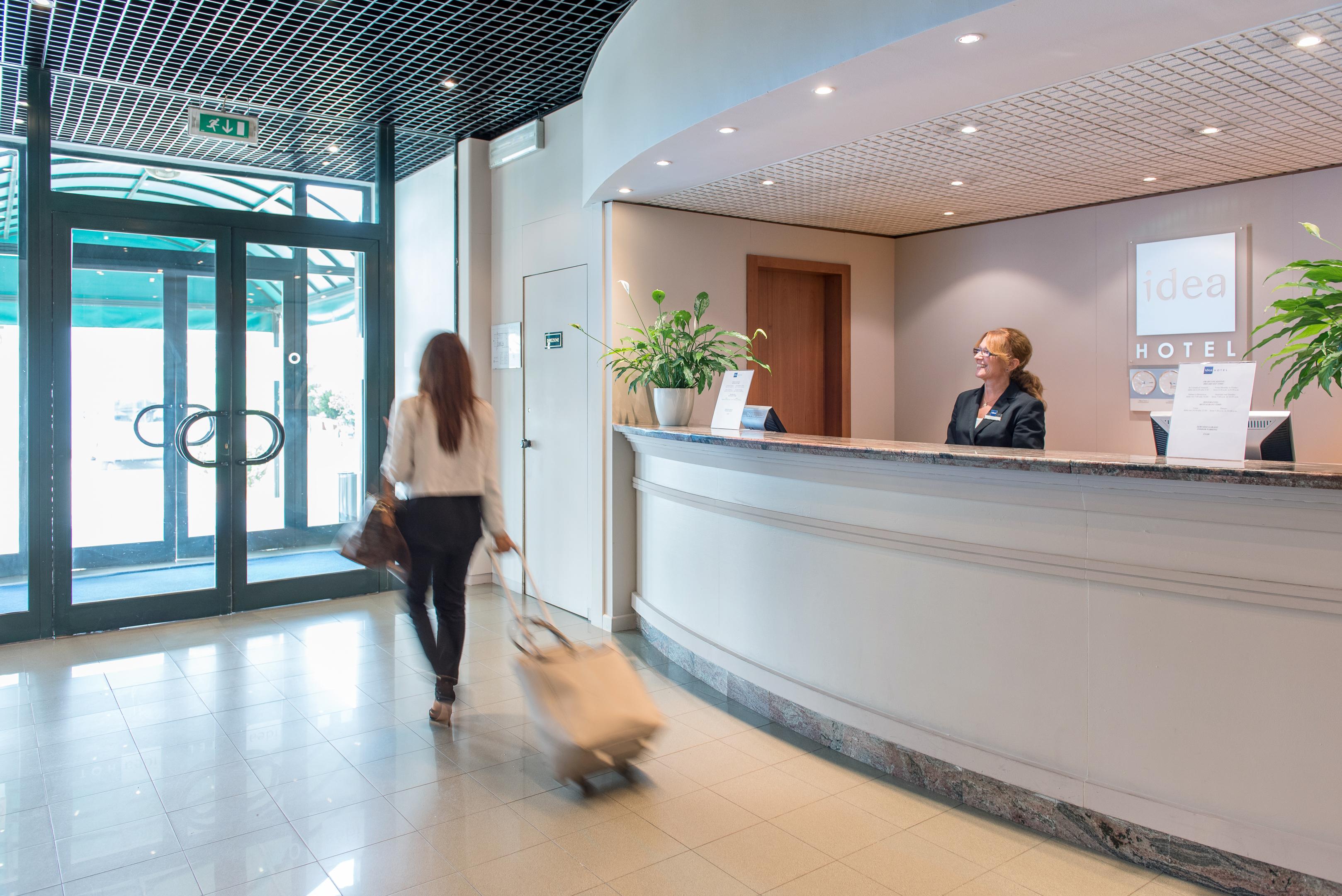 Idea Hotel Piacenza Exterior photo