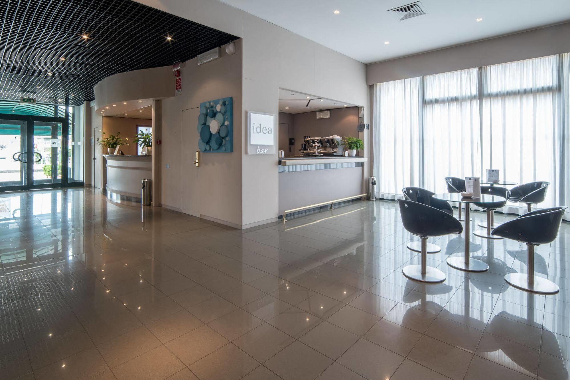 Idea Hotel Piacenza Exterior photo